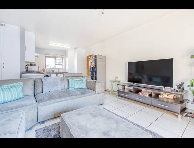 2 BEDROOM APARTMENT FOR SALE IN HONEYDEW